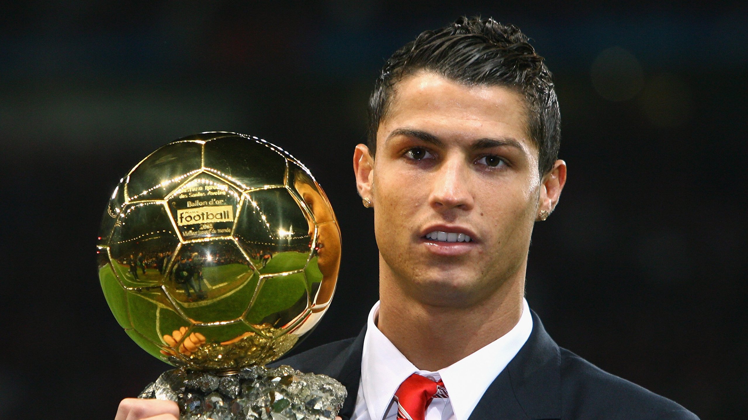 当F1赛道遇见绿茵场，极限争冠背后的压制哲学