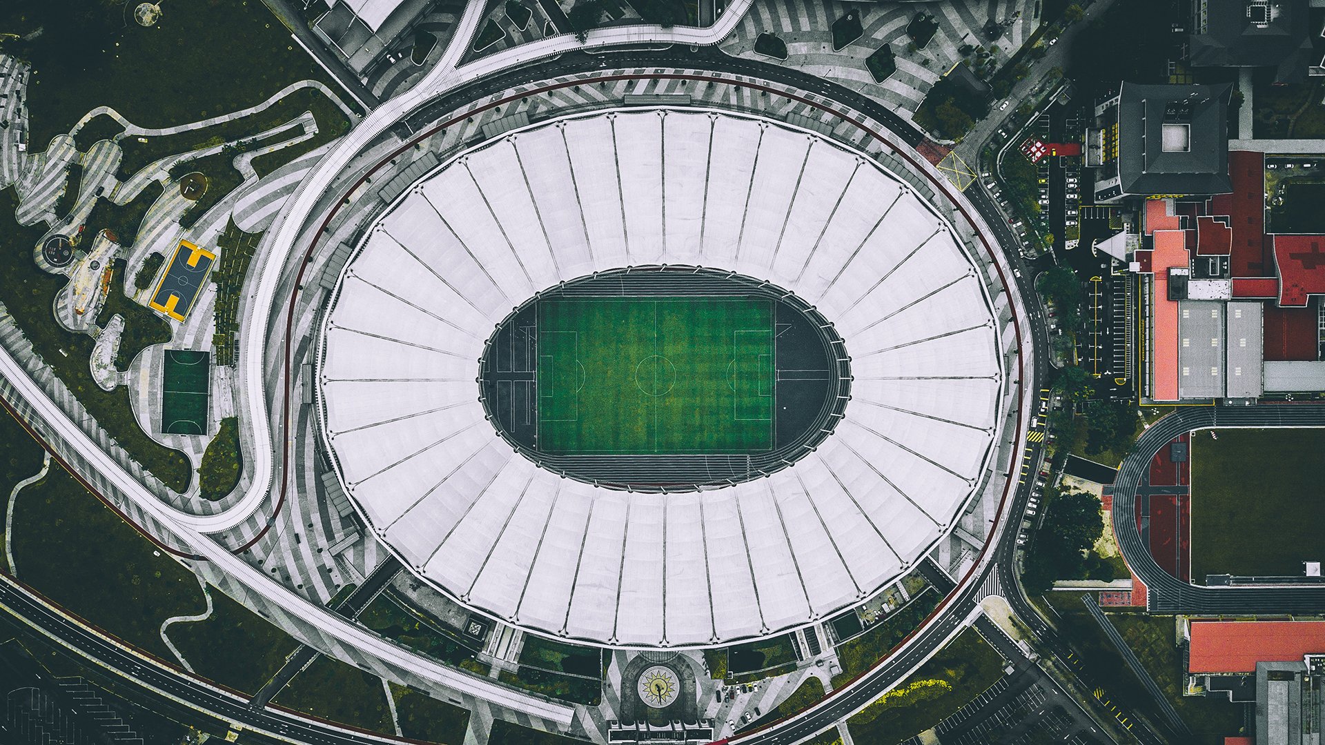 2026世界杯巅峰对决,波兰铁骑碾碎秘鲁,哈兰德独造四球闪耀全场